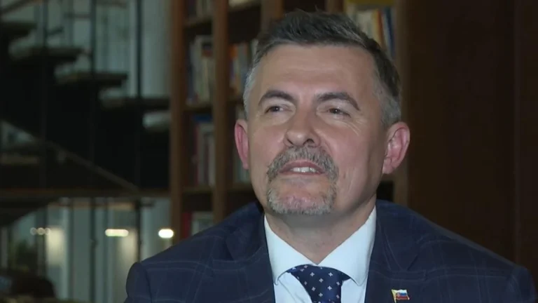 Culture Ministry Secretary Machala: Chemtrails, Bigotry, and Pro-Russian Conspiracies